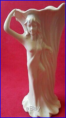 1900 Art Nouveau Vase en Gres emaillé de Femme dénudée ancien Hubert Olivier