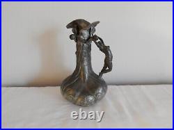 ANCIEN PICHET ou VASE Art Nouveau en étain à Décor Femme Nue Signé Petiz Petizon