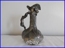 ANCIEN PICHET ou VASE Art Nouveau en étain à Décor Femme Nue Signé Petiz Petizon