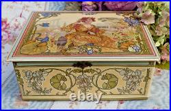 ANCIENNE BOITE glaçoïde décor Art Nouveau style Mucha vers 1900