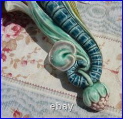 ANCIENNE BOUQUETIÈRE LIBÉLLULE en BARBOTINE fin XIXe style Art Nouveau ANCIENNE BOUQUETIÈRE LIBÉLLULE en BARBOTINE fin XIXe style Art Nouveau