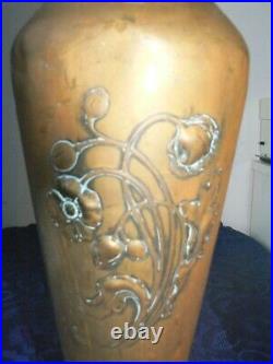 Ancien Grand Vase En Cuivre Laiton Art Nouveau 1900 Decor Fleurs Relief Vintage