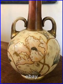 Ancien Joli Vase En Opaline A Décor De Fleur, Émaillage, Art Nouveau