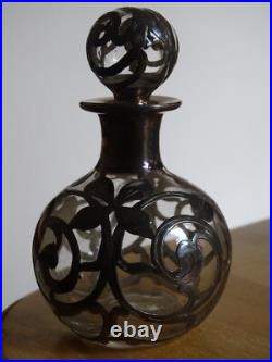 Ancien Petit Flacon Cristal Et Monture Argent Massif Style Art Nouveau Ancien Petit Flacon Cristal Et Monture Argent Massif Style Art Nouveau