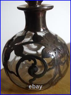 Ancien Petit Flacon Cristal Et Monture Argent Massif Style Art Nouveau Ancien Petit Flacon Cristal Et Monture Argent Massif Style Art Nouveau