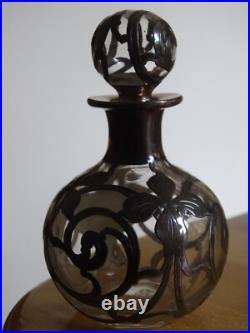 Ancien Petit Flacon Cristal Et Monture Argent Massif Style Art Nouveau Ancien Petit Flacon Cristal Et Monture Argent Massif Style Art Nouveau