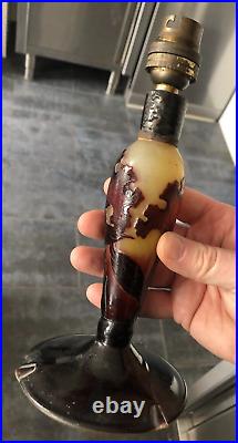 Ancien Petit pied lampe signé Daum Art Nouveau pate de verre Ancien Petit pied lampe signé Daum Art Nouveau pate de verre