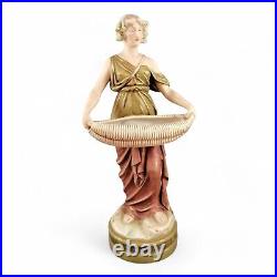 Ancien Royal Dux Porcelaine Art Nouveau Figurine D'Une Jeune Femme, C. 1912