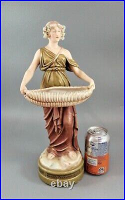 Ancien Royal Dux Porcelaine Art Nouveau Figurine D'Une Jeune Femme, C. 1912