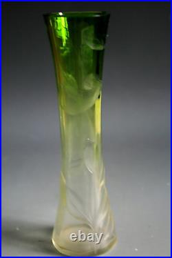 Ancien Vase Art Nouveau Moser Glass