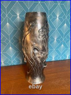 Ancien Vase en étain, rare, Metal Juventa Prima époque art nouveau. Vers 1900 Ancien Vase en étain, rare, Metal Juventa Prima époque art nouveau. Vers 1900