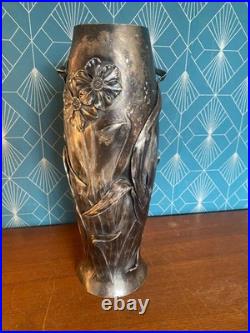 Ancien Vase en étain, rare, Metal Juventa Prima époque art nouveau. Vers 1900 Ancien Vase en étain, rare, Metal Juventa Prima époque art nouveau. Vers 1900
