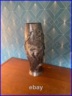 Ancien Vase en étain, rare, Metal Juventa Prima époque art nouveau. Vers 1900 Ancien Vase en étain, rare, Metal Juventa Prima époque art nouveau. Vers 1900