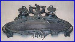 Ancien encrier art nouveau regule, etain vert fleurs jugendstil 1900