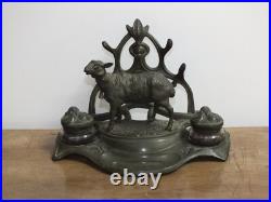 + Ancien encrier double Art Nouveau signé Nicolas Vidal, animalier mouton + + Ancien encrier double Art Nouveau signé Nicolas Vidal, animalier mouton +