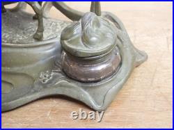 + Ancien encrier double Art Nouveau signé Nicolas Vidal, animalier mouton + + Ancien encrier double Art Nouveau signé Nicolas Vidal, animalier mouton +