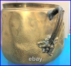Ancien grand cache pot ART NOUVEAU bronze et laiton Décor de noisettes 41 cm