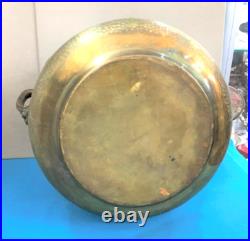 Ancien grand cache pot ART NOUVEAU bronze et laiton Décor de noisettes 41 cm