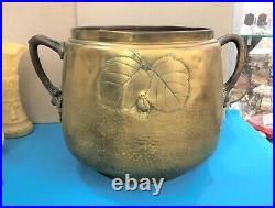 Ancien grand cache pot ART NOUVEAU en bronze et laiton 1900 Décor Plante Fleurs