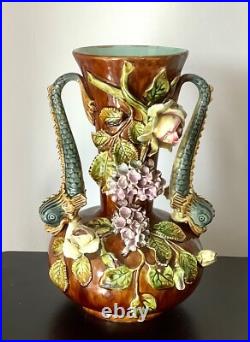 Ancien grand vase Art Nouveau aux dauphins en barbotine