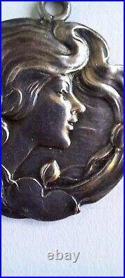Ancien médaillon / pendentif Art Nouveau argent 800 circa 1900. Silver pendant