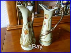 Ancien paire de vase ART NOUVEAU en porcelaine et anse en bronze 24cm J. B. T