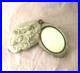 Ancien-pendentif-miroir-ART-NOUVEAU-metal-argente-Decor-de-fraises-Bijoux-6-5-cm-01-jjh