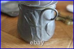 Ancien service en ETAIN ART NOUVEAU fumeur tabac DECOR NENUPHAR signé E. FRERES Ancien service en ETAIN ART NOUVEAU fumeur tabac DECOR NENUPHAR signé E. FRERES
