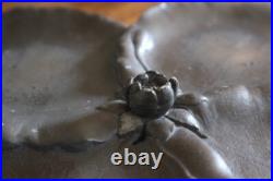 Ancien service en ETAIN ART NOUVEAU fumeur tabac DECOR NENUPHAR signé E. FRERES Ancien service en ETAIN ART NOUVEAU fumeur tabac DECOR NENUPHAR signé E. FRERES