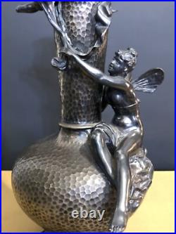 Ancien vase ART NOUVEAU métal argenté martelé WMF décor d'angelots 36 cm