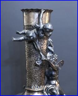 Ancien vase ART NOUVEAU métal argenté martelé WMF décor d'angelots 36 cm