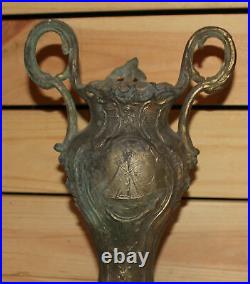 Ancien vase Art Nouveau en bronze floral fait main