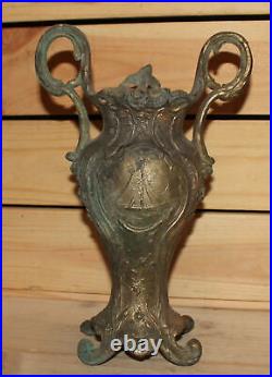 Ancien vase Art Nouveau en bronze floral fait main