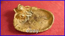 Ancien vide poche en bronze doré Art Nouveau signé Cassonnet à décor de roses