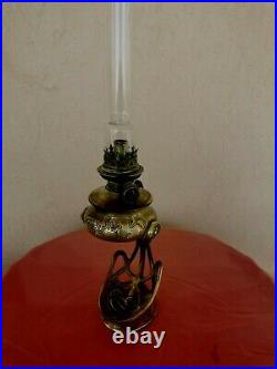 Ancienne Et Rare Lampe A Petrole Art Nouveau En Bronze. Signe G. Leleu. 1900