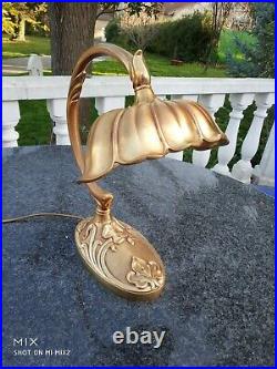 Ancienne Lampe de bureau Art Nouveau bronze dore fleur Lucien Gau
