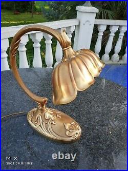 Ancienne Lampe de bureau Art Nouveau bronze dore fleur dlg maison Charles