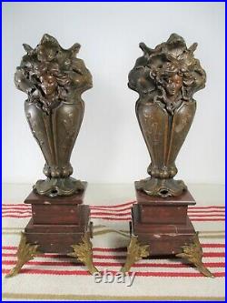 Ancienne Paire de Vases Art Nouveau Patine Bronze en Regule Moreau c. 1900
