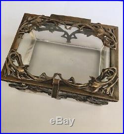 Ancienne boîte à bijoux Art Nouveau Hictor Guimar