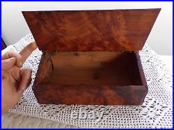 Ancienne boite à cirage en bois-coffret de Maitre Cordonnier en loupe de thuya