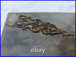 Ancienne boîte époque Art Nouveau