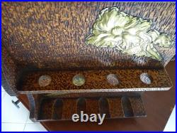 Ancienne cave a pipe ART NOUVEAU bois et laiton repoussé ART POPULAIRE Ancienne cave a pipe ART NOUVEAU bois et laiton repoussé ART POPULAIRE