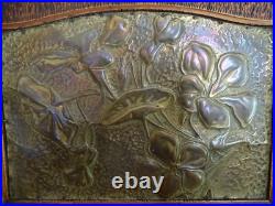 Ancienne cave a pipe ART NOUVEAU bois et laiton repoussé ART POPULAIRE Ancienne cave a pipe ART NOUVEAU bois et laiton repoussé ART POPULAIRE