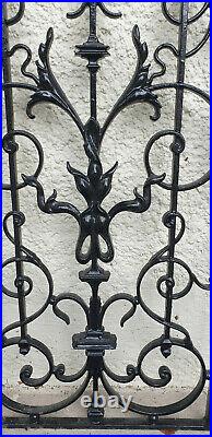 Ancienne grille de porte Hauteur 1 mètre Largeur 60,4 cm Epaisseur 1,6cm