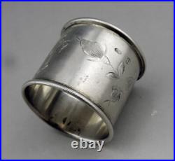 Art Nouveau ancien rond de serviette en argent russe poinçon 84 Silver Russia Art Nouveau ancien rond de serviette en argent russe poinçon 84 Silver Russia