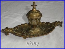 Art nouveau ancien encrier en bronze doré décor visage d'enfants aux extrémité