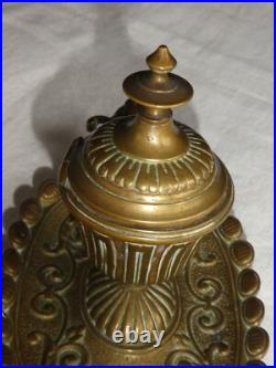 Art nouveau ancien encrier en bronze doré décor visage d'enfants aux extrémité