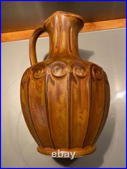 Denbac, carafe en céramique ancienne et mugs Art Nouveau, vers 1900