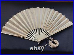 EVENTAIL ANCIEN PEINT A MAIN FAN VENTAGLIO ABANICO ART NOUVEAU bois sculpté