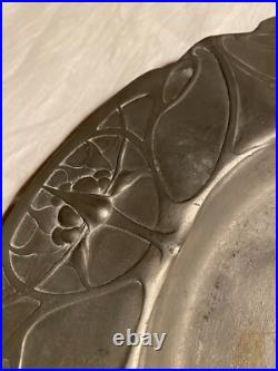 Époque art nouveau, plateaux en Étain Ancien, signés et numérotés, rare, les 2